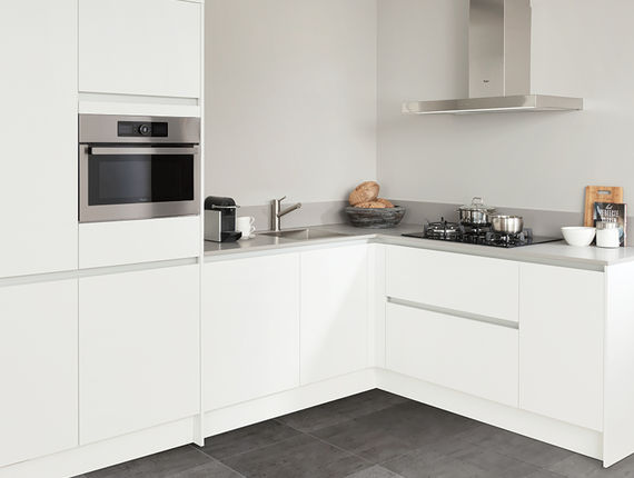Witte moderne keuken 